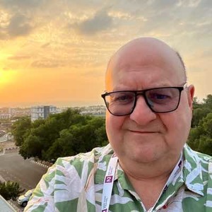 Profile image type person 2088924